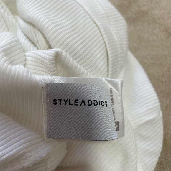 Style Addict Ribbed White Tank Basic - Picture 4 of 5